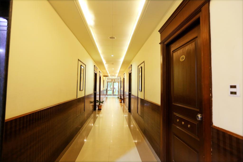 โฮเต็ล ซิทารา แกรนด์ กูกาทพัลลี Hotel ไฮเดอราบัด ภายนอก รูปภาพ