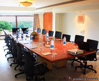 โฮเต็ล ซิทารา แกรนด์ กูกาทพัลลี Hotel ไฮเดอราบัด ภายนอก รูปภาพ